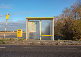 Bus,Shelter,With,Yellow,Garbage,Can,In,Anna,Paulona,,North